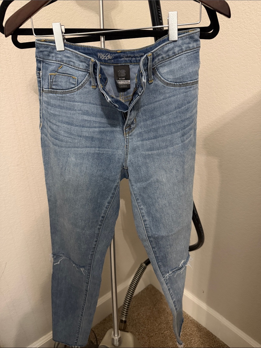 Light Blue Cropped Skinny Jeans - Mid-Rise Stretch